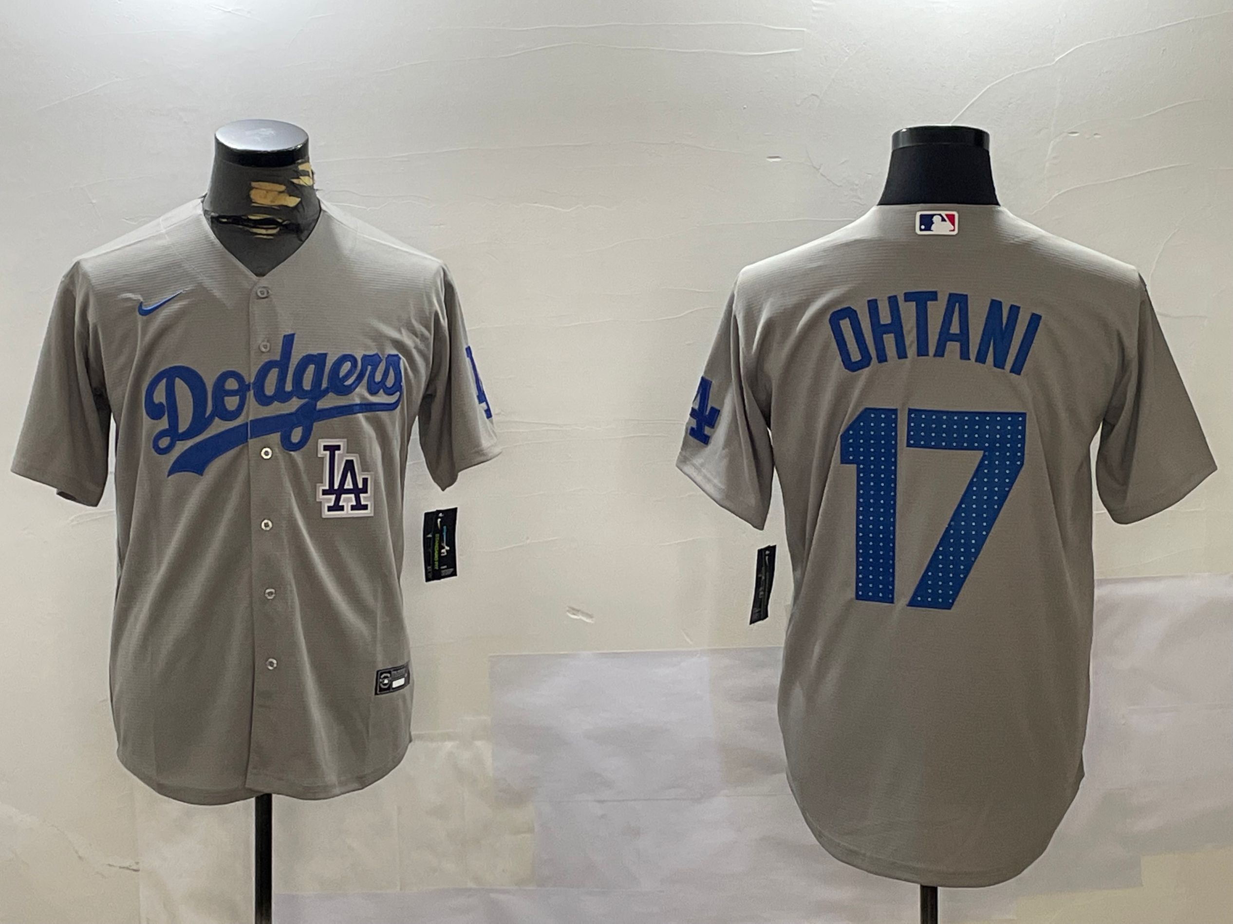 Men Los Angeles Dodgers 17 Ohtani Grey Game 2024 Nike MLB Jersey style 121610